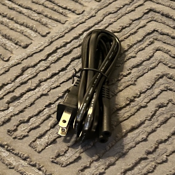 NWT—USB Cable Charging Unit—6 Ports - Picture 4 of 9